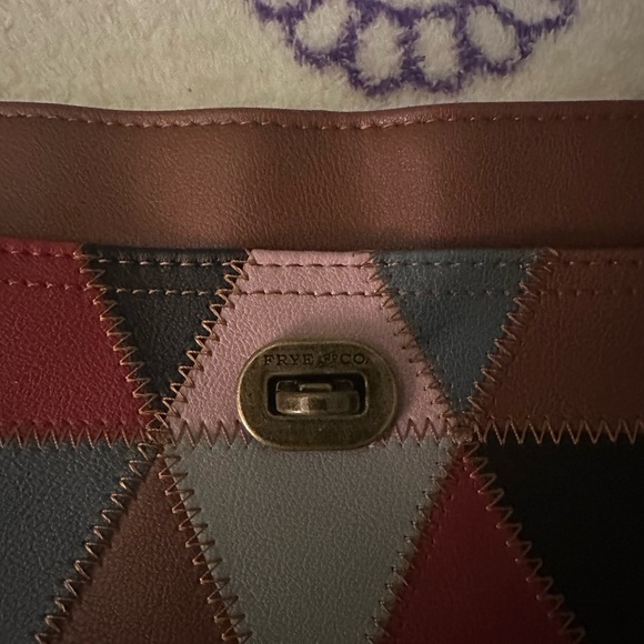 Geometric Patchwork Shoulder Bag - Picture 4 of 8